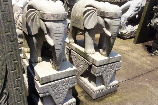 Divine beast carving