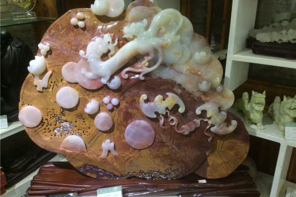 Jade carving craftsmanship