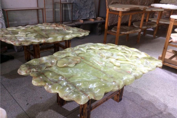 Jade carving craftsmanship