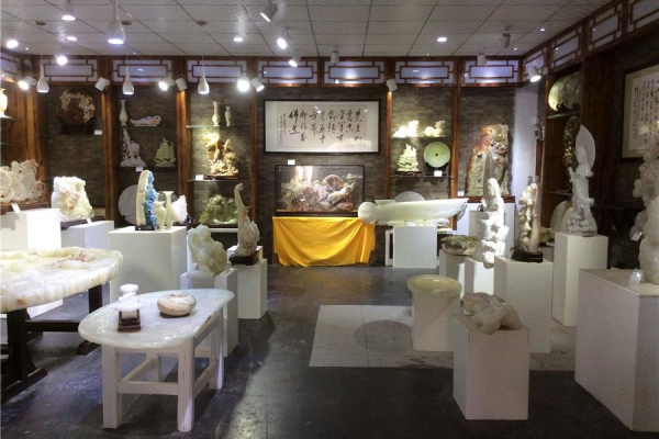 Jade carving craftsmanship