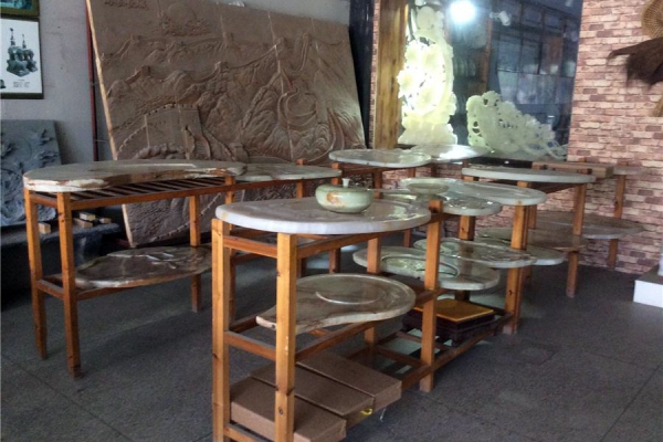 Jade carving craftsmanship