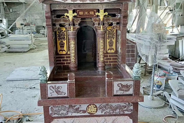 Temples and ancestral halls