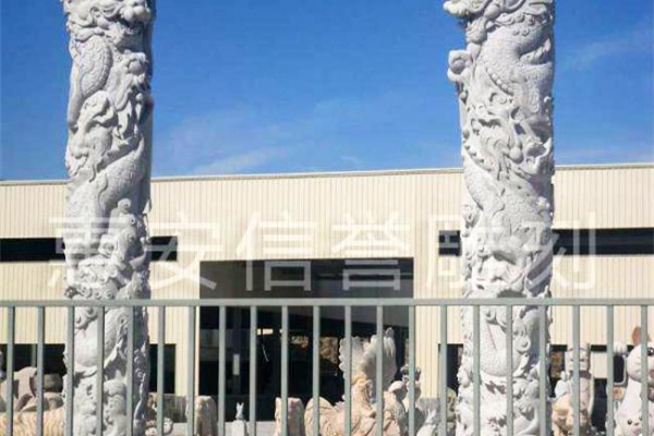 Dragon pillar carving