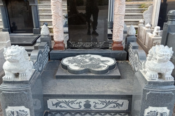 Tombstone engraving